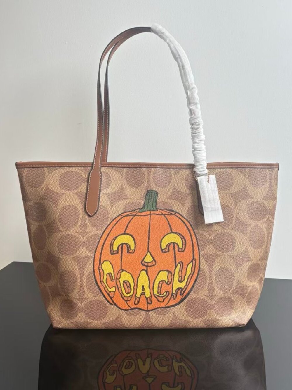 COACH Halloween Pumpkin Print Tote Bag Signature Canvas Shoulder Bag With Tag